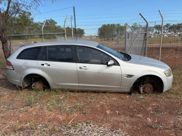 ABANDONED VEHICLE - HOLDEN COMMODORE STATION WAGON